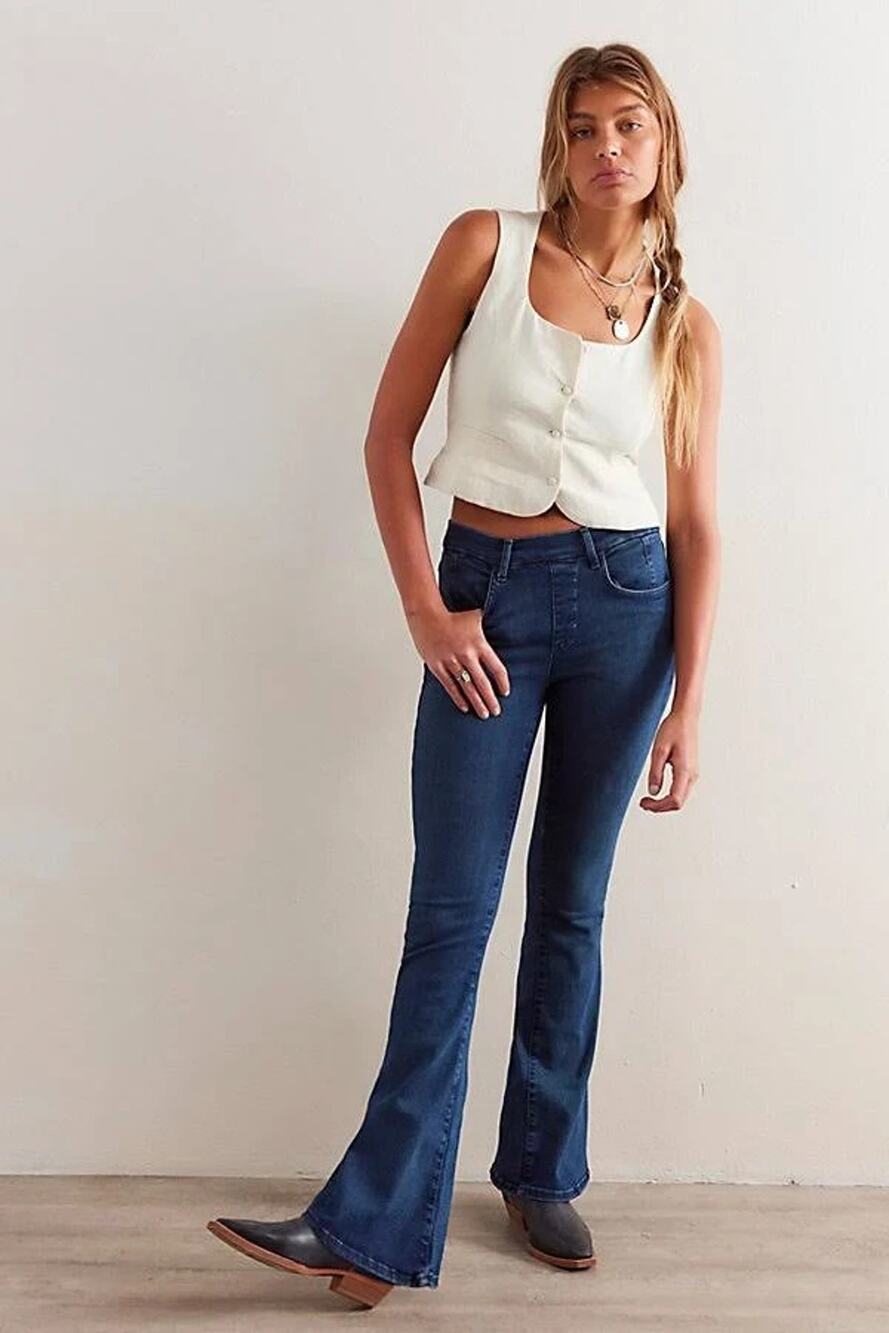 We The Free CRVY Infinite Stretch Flare Jeans Blue Small